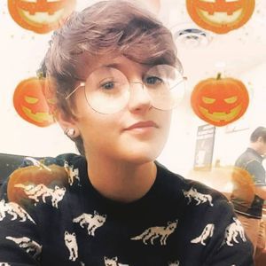 Meet your Posher, Max